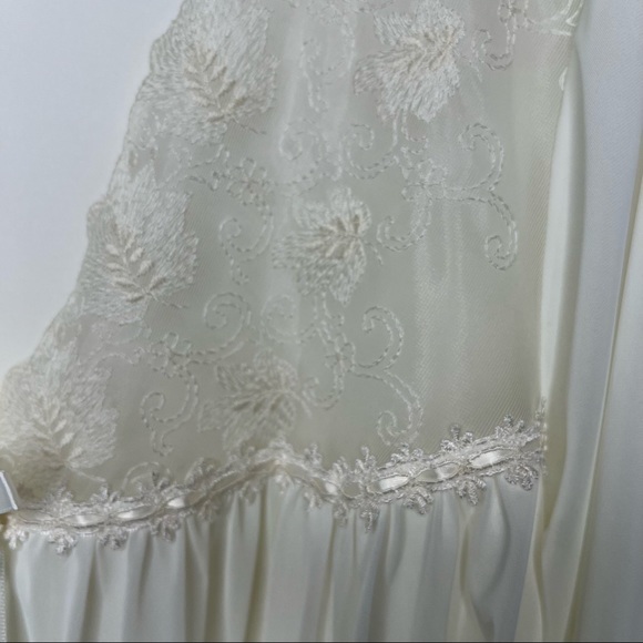 VINTAGE VANITY FAIR Dead Stock Satin Sheer Night Long Sleeve Sleep Shirt - Picture 7 of 12